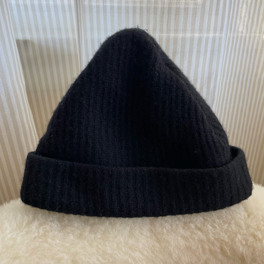 James Street Co. Merino Wool Port Beanie - Black